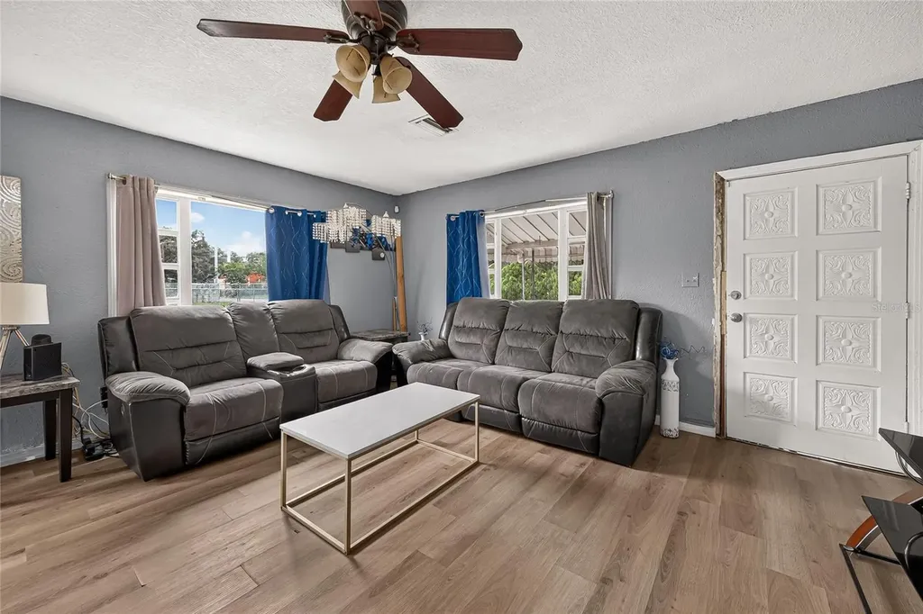 804 E Flora Street Tampa FL 33604
