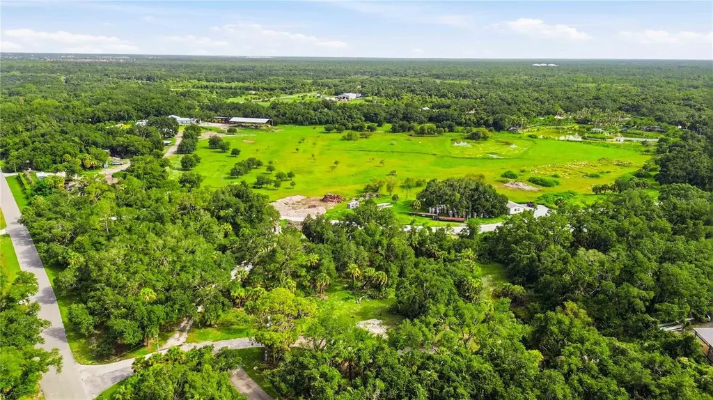 S Moon Drive Venice FL 34292