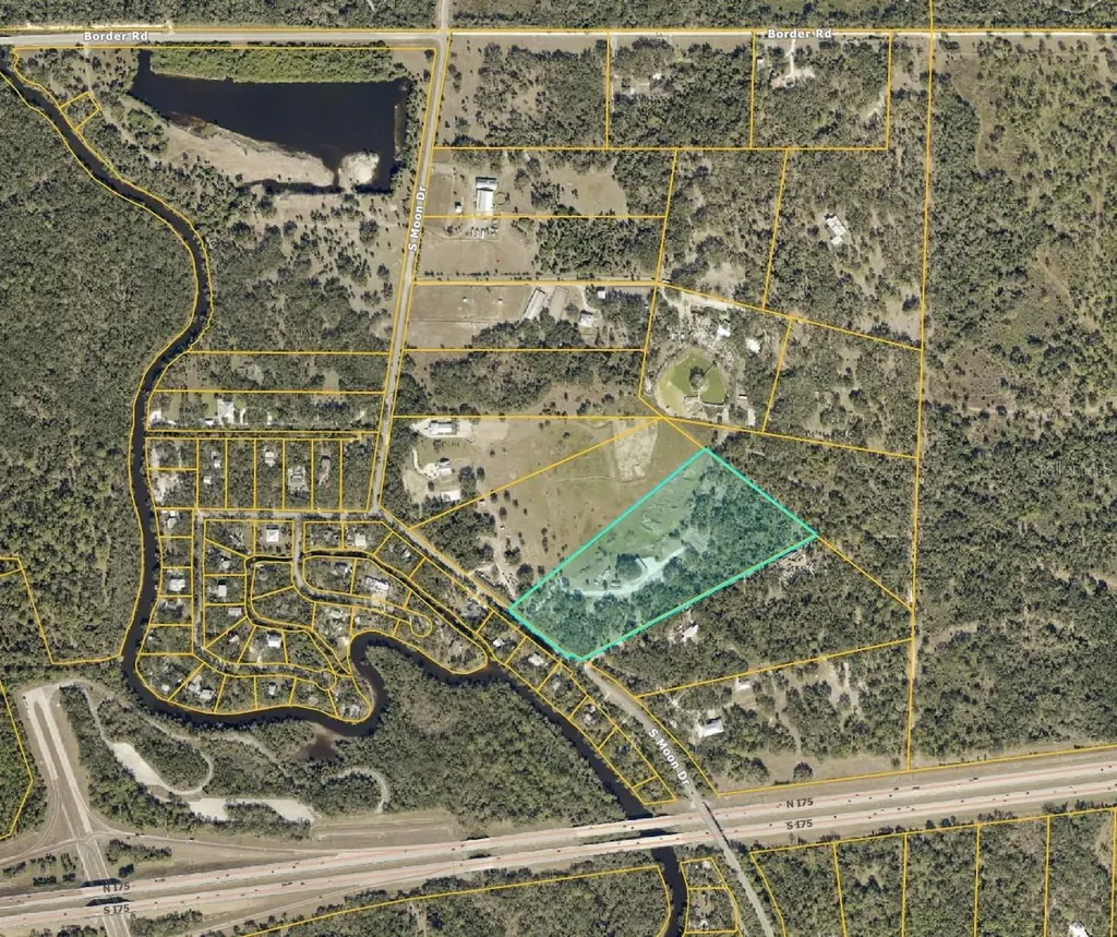 S Moon Drive Venice FL 34292
