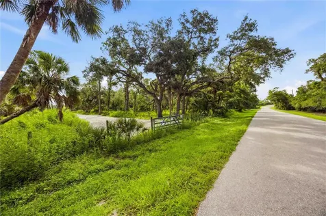 S Moon Drive Venice FL 34292