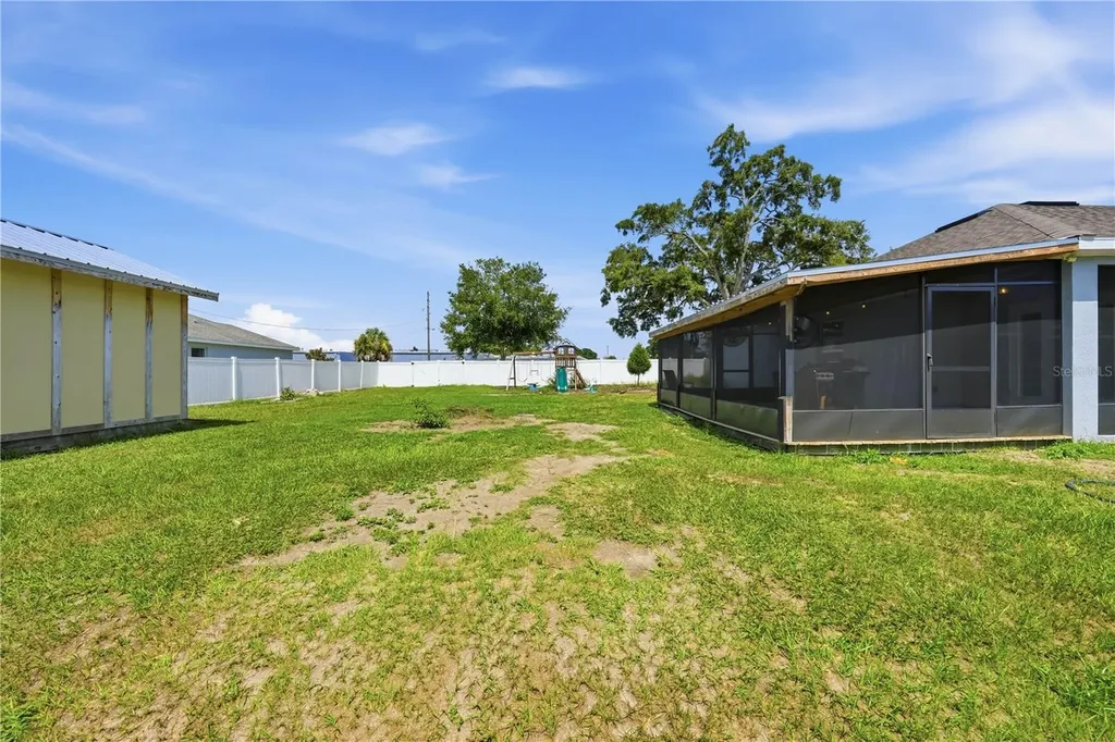 362 Lake Street Umatilla FL 32784