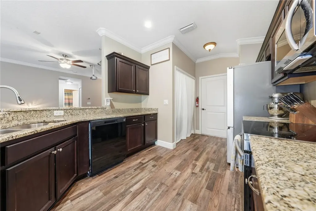 362 Lake Street Umatilla FL 32784