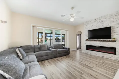 431 Vizcay Way Davenport FL 33837