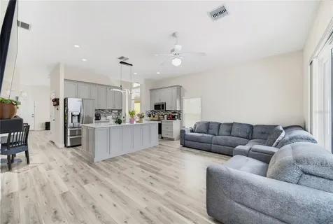 431 Vizcay Way Davenport FL 33837