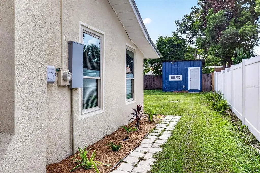 14352 Lawrence Street Dade City FL 33523