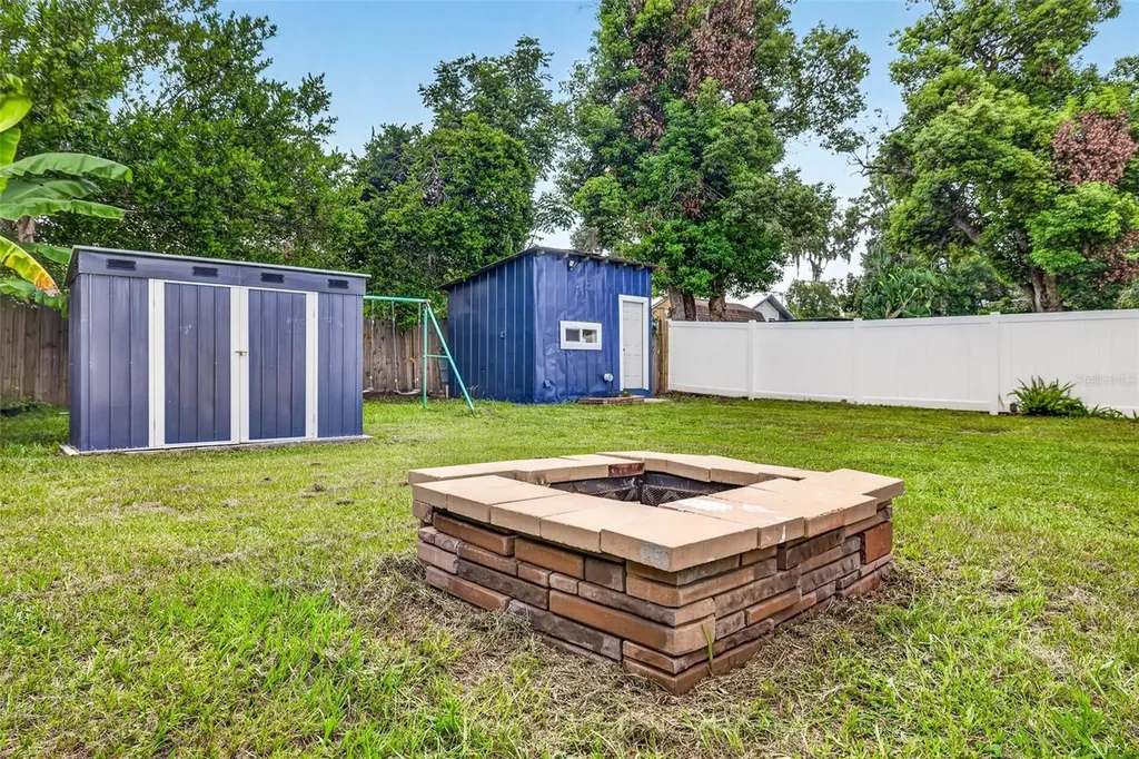 14352 Lawrence Street Dade City FL 33523