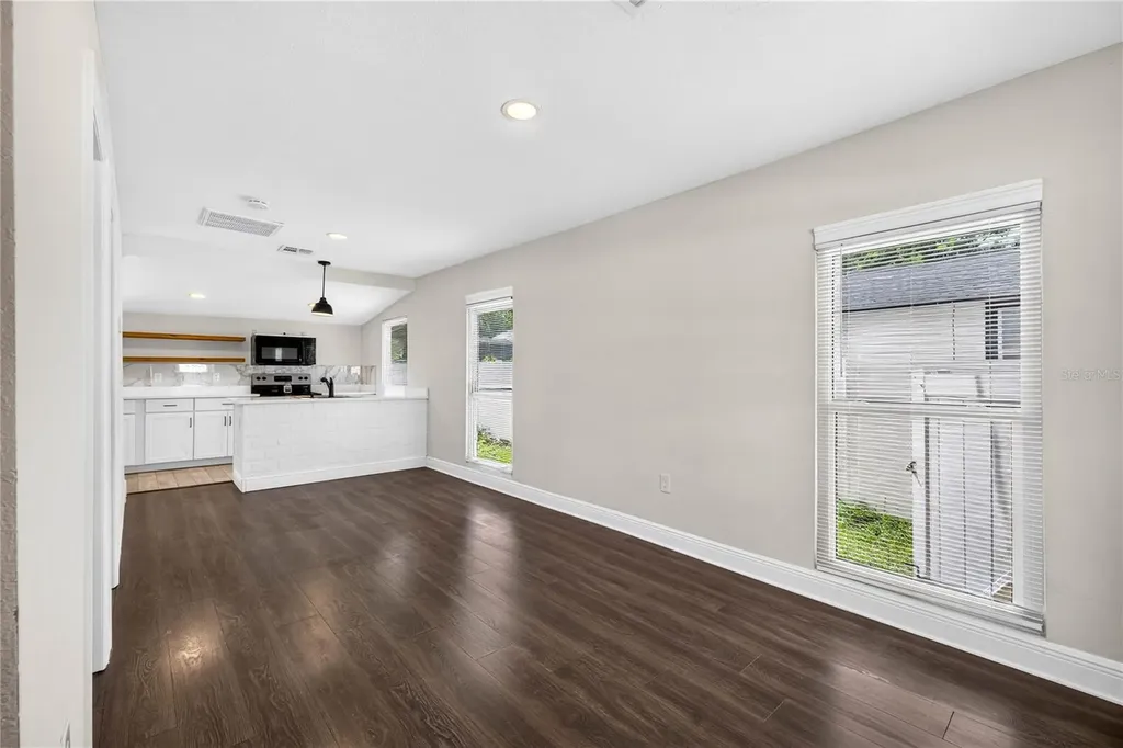 14352 Lawrence Street Dade City FL 33523