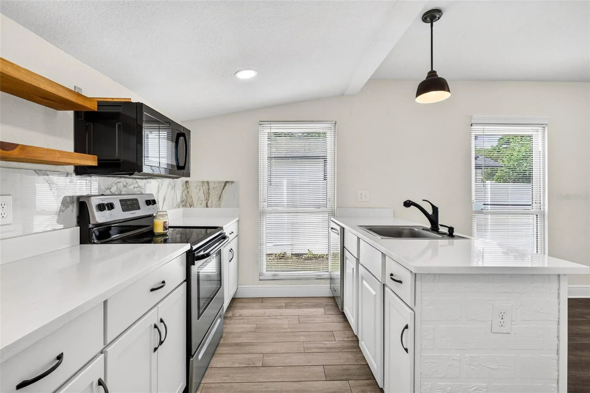 14352 Lawrence Street Dade City FL 33523