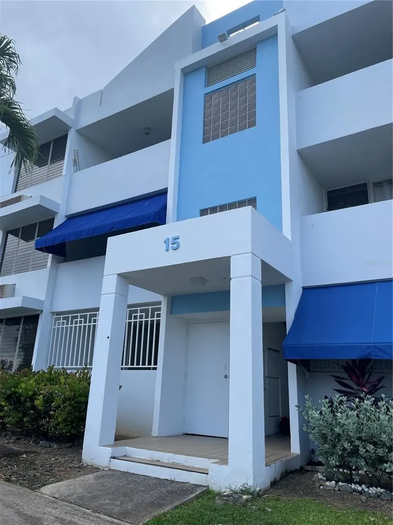 PR-833 Condo. Porticos De Guaynabo Guaynabo PR 00971