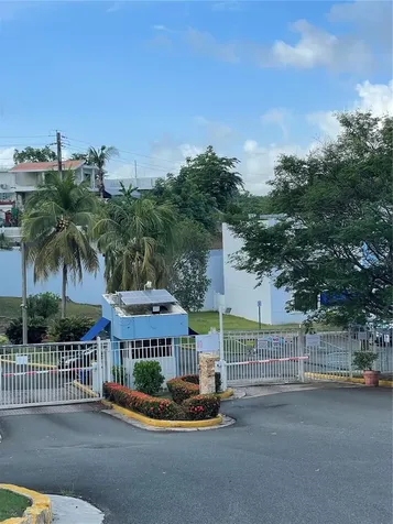 PR-833 Condo. Porticos De Guaynabo Guaynabo PR 00971