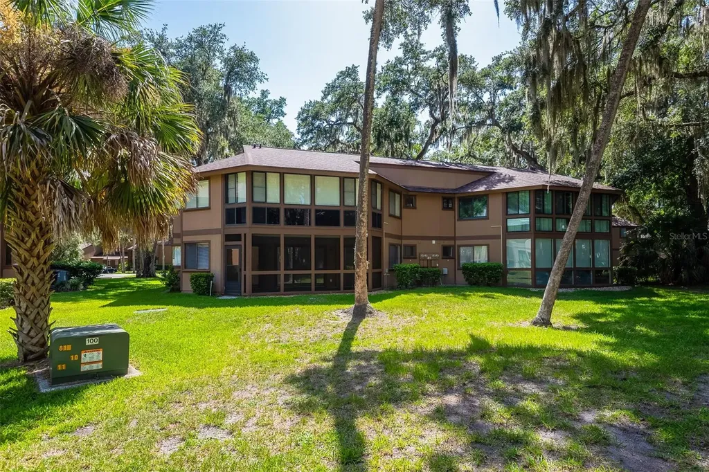 7 Mid Pines Circle Palm Coast FL 32137