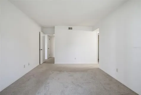 7 Mid Pines Circle Palm Coast FL 32137