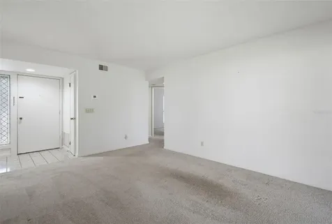 7 Mid Pines Circle Palm Coast FL 32137