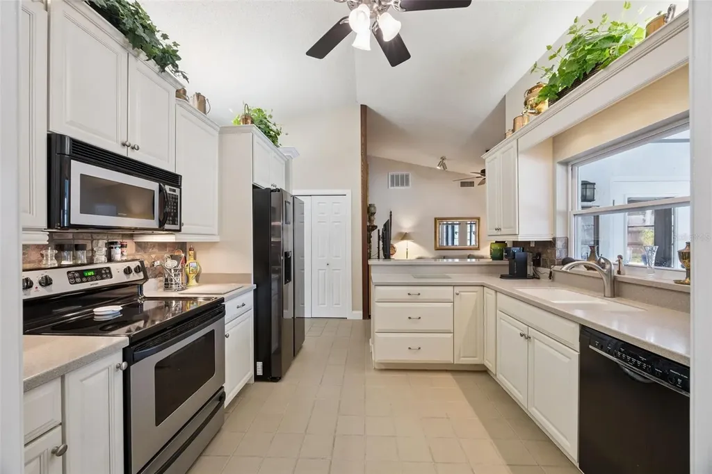 204 Bluebird Trail Casselberry FL 32707