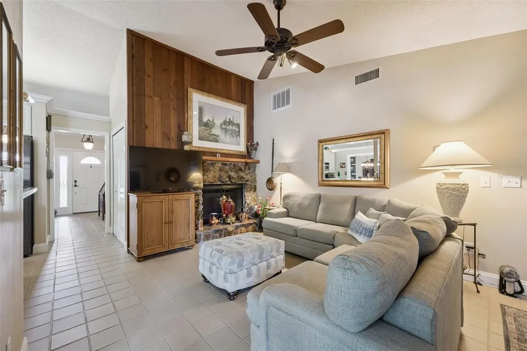 204 Bluebird Trail Casselberry FL 32707