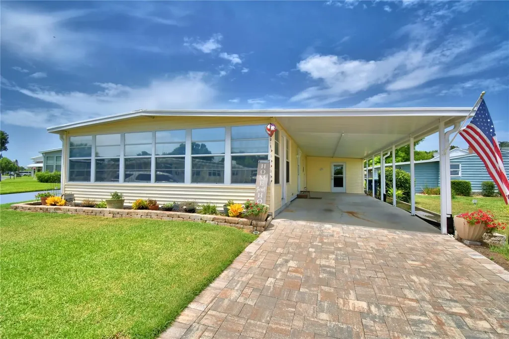 151 Holiday Lane Auburndale FL 33823