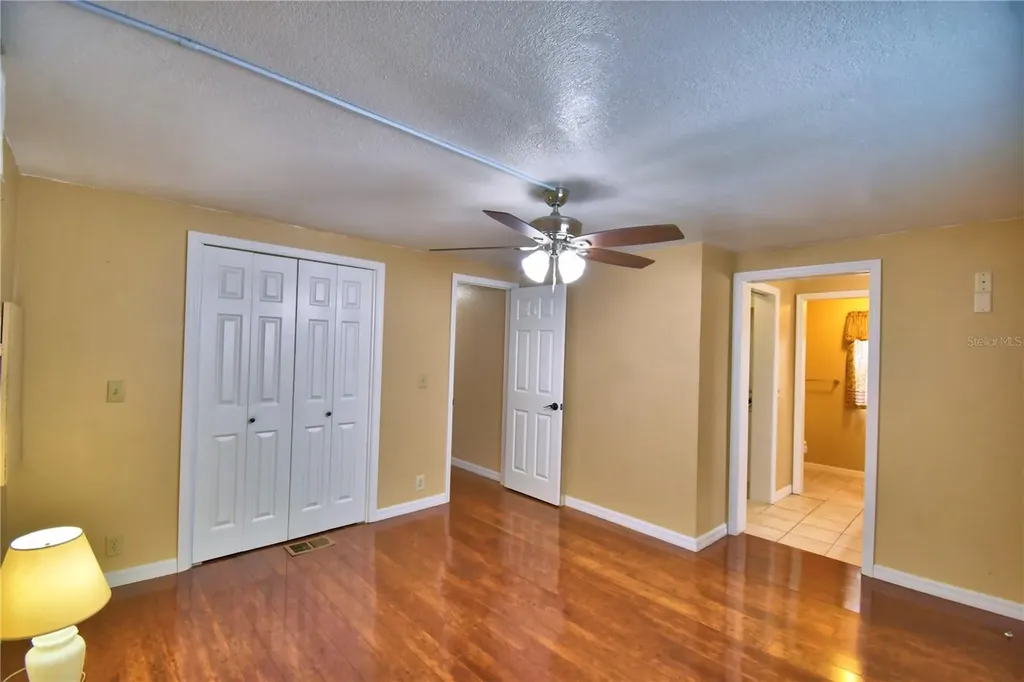 151 Holiday Lane Auburndale FL 33823