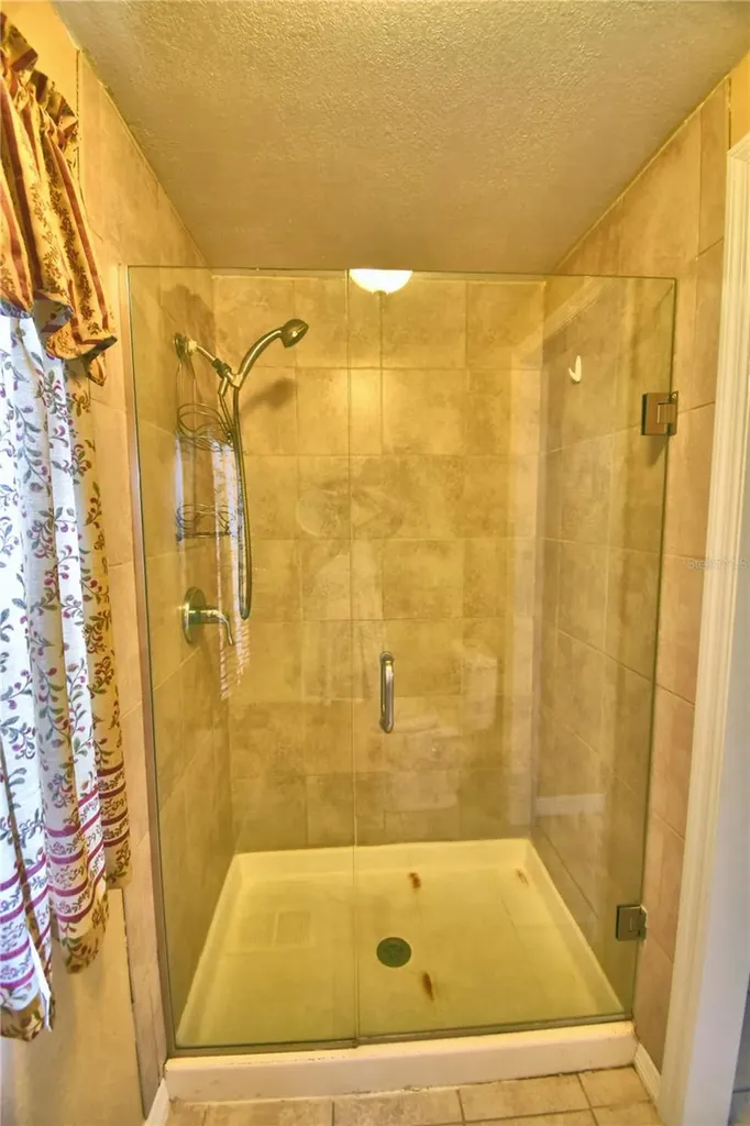 151 Holiday Lane Auburndale FL 33823