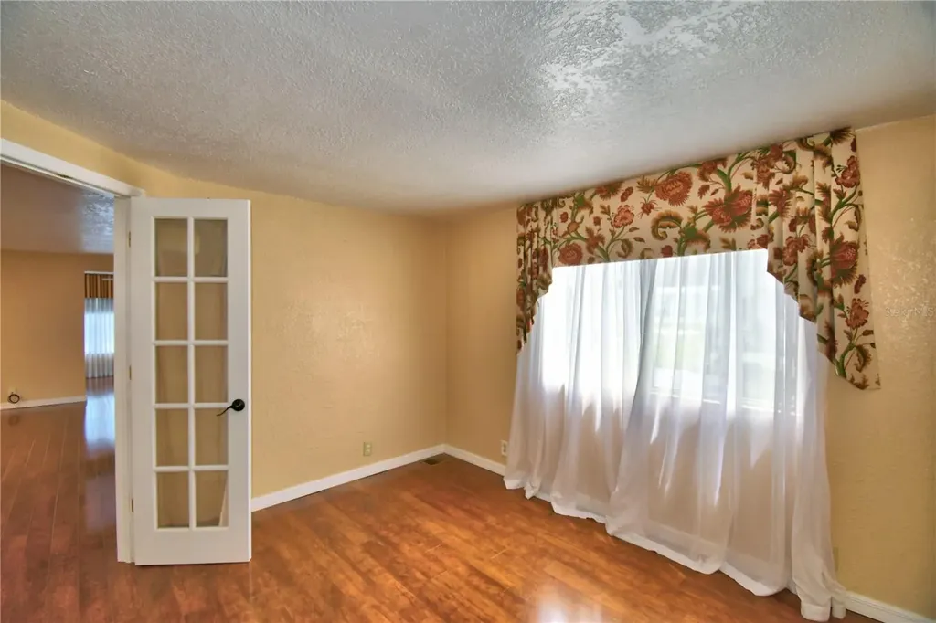 151 Holiday Lane Auburndale FL 33823