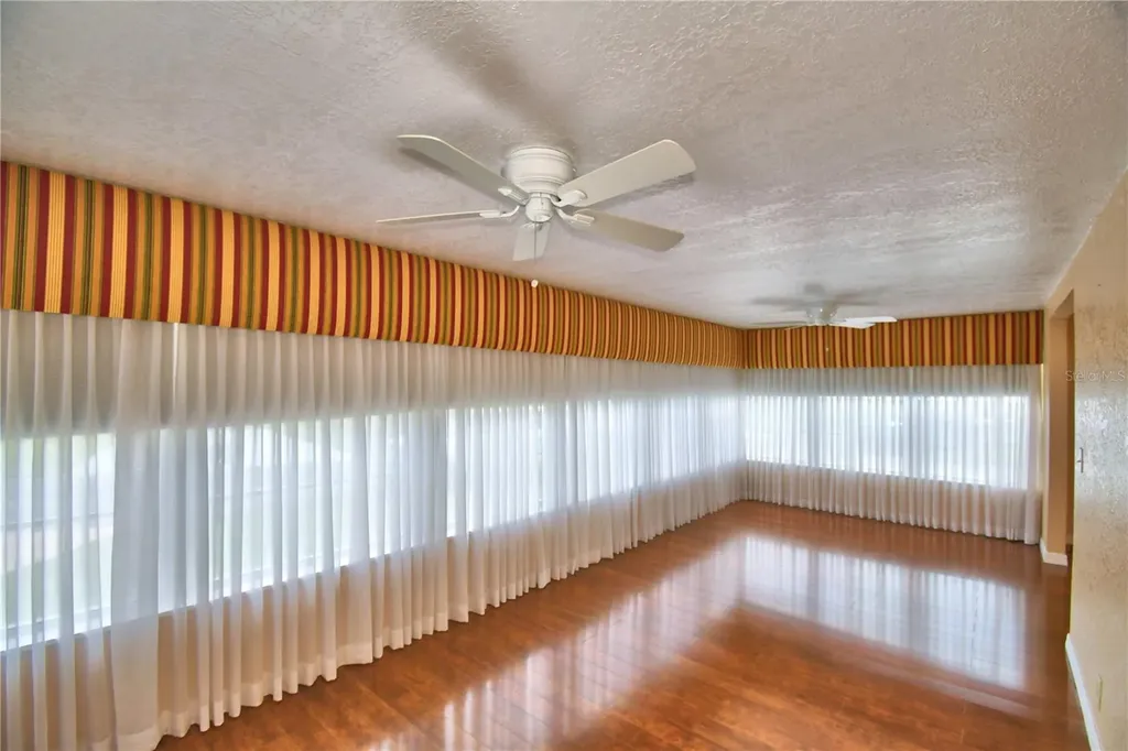151 Holiday Lane Auburndale FL 33823
