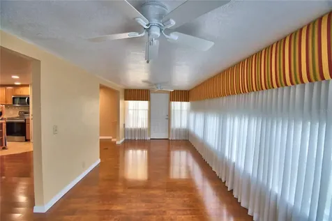 151 Holiday Lane Auburndale FL 33823
