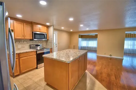 151 Holiday Lane Auburndale FL 33823