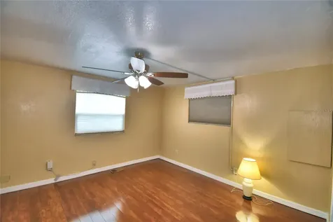 151 Holiday Lane Auburndale FL 33823