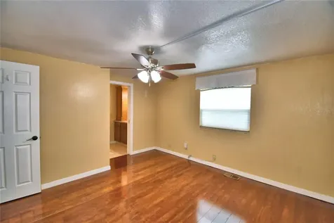 151 Holiday Lane Auburndale FL 33823