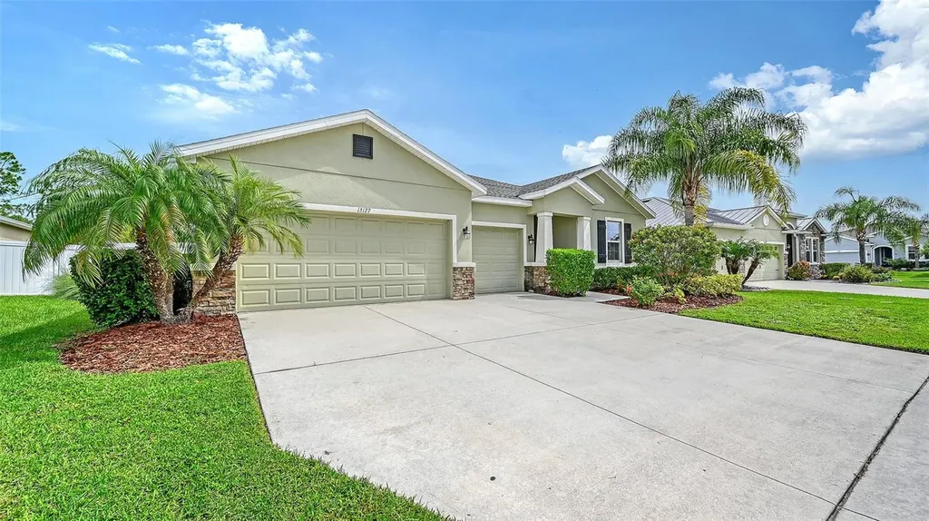 15127 Las Olas Place Bradenton FL 34212