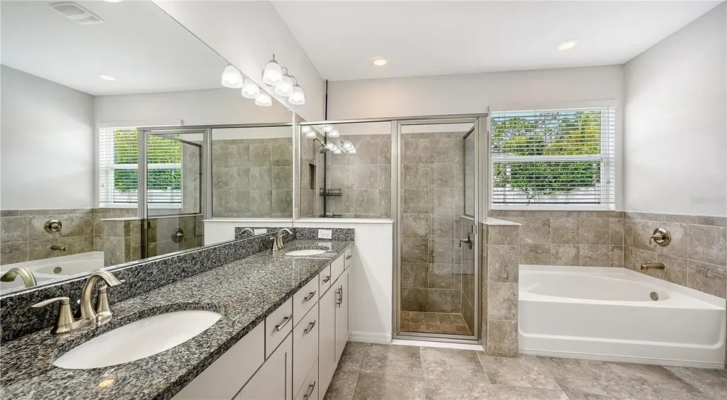 15127 Las Olas Place Bradenton FL 34212