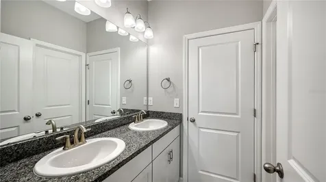 15127 Las Olas Place Bradenton FL 34212