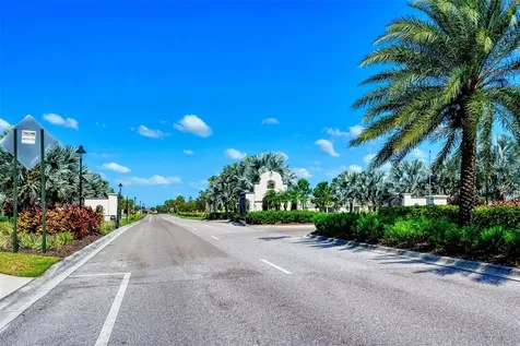 15127 Las Olas Place Bradenton FL 34212