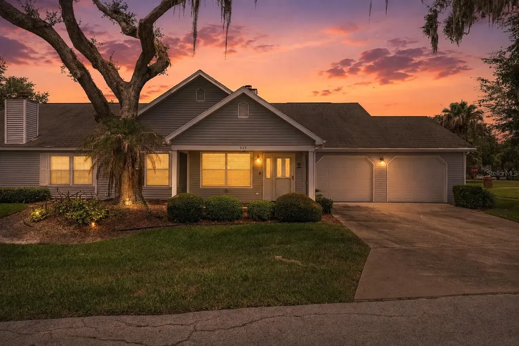 925 Beverly Harbors Drive Leesburg FL 34748