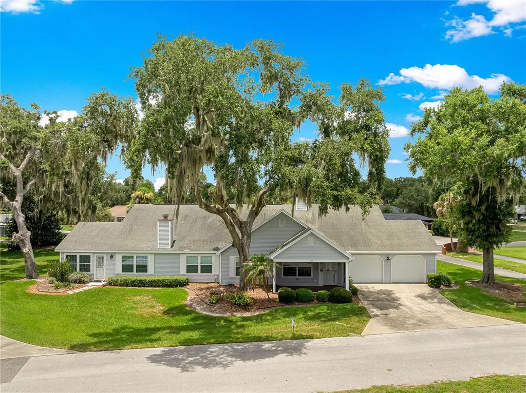 925 Beverly Harbors Drive Leesburg FL 34748