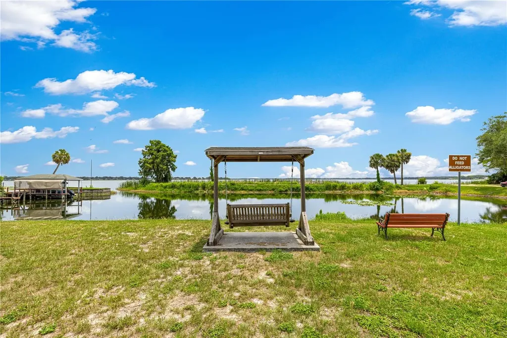 925 Beverly Harbors Drive Leesburg FL 34748