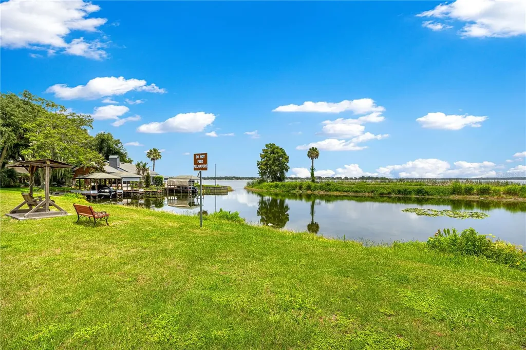 925 Beverly Harbors Drive Leesburg FL 34748
