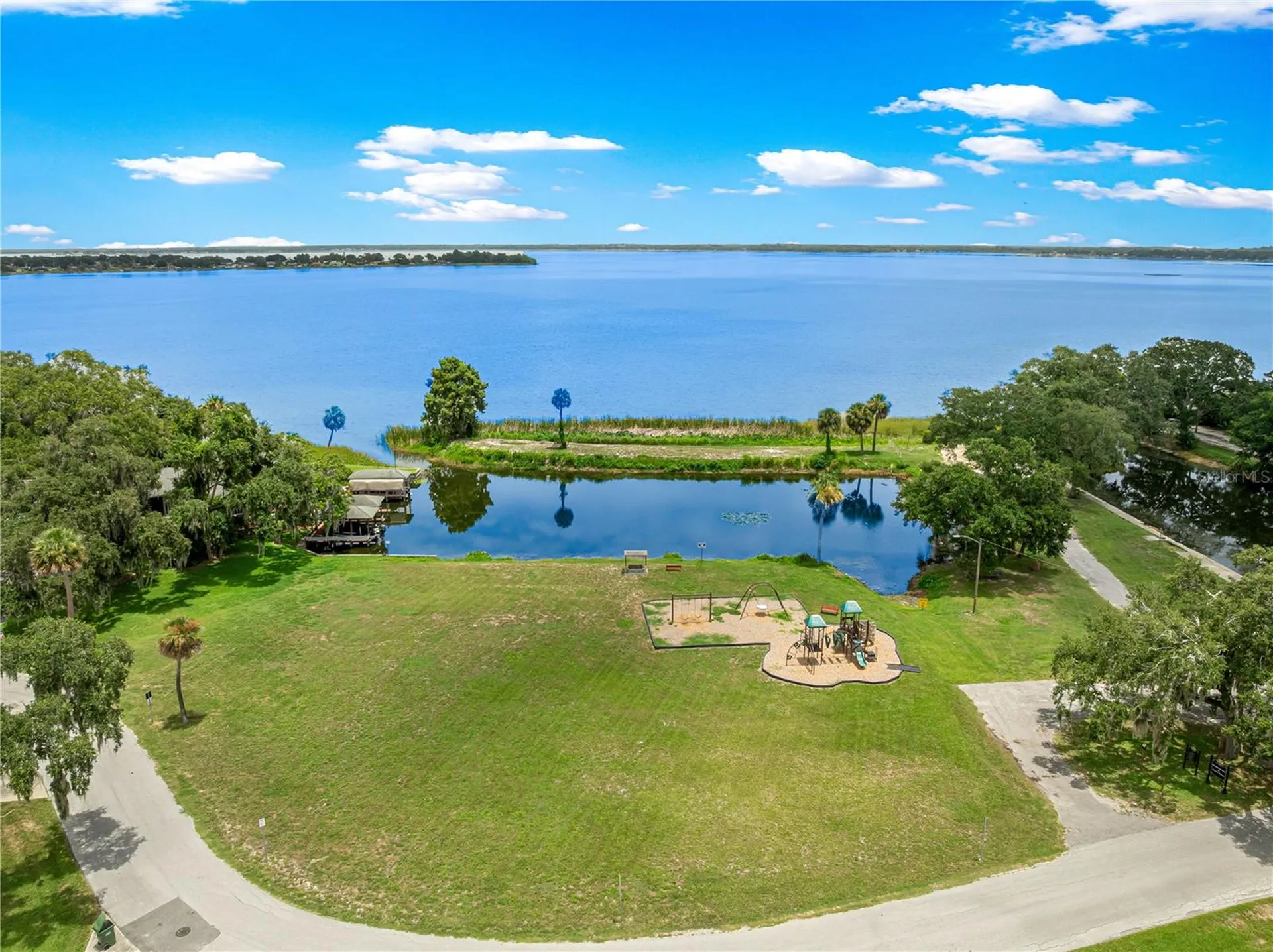 925 Beverly Harbors Drive Leesburg FL 34748