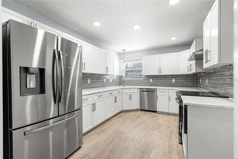 925 Beverly Harbors Drive Leesburg FL 34748