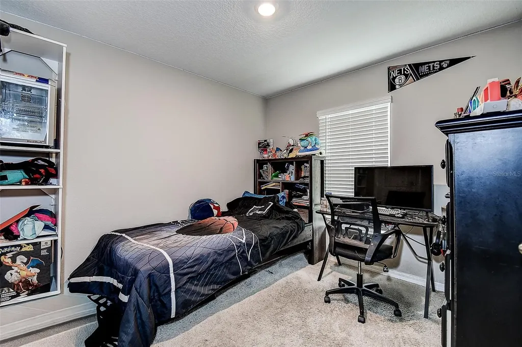 11014 Golden Warlber Brooksville FL 34613