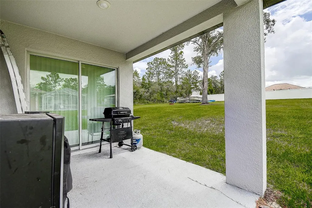 11014 Golden Warlber Brooksville FL 34613