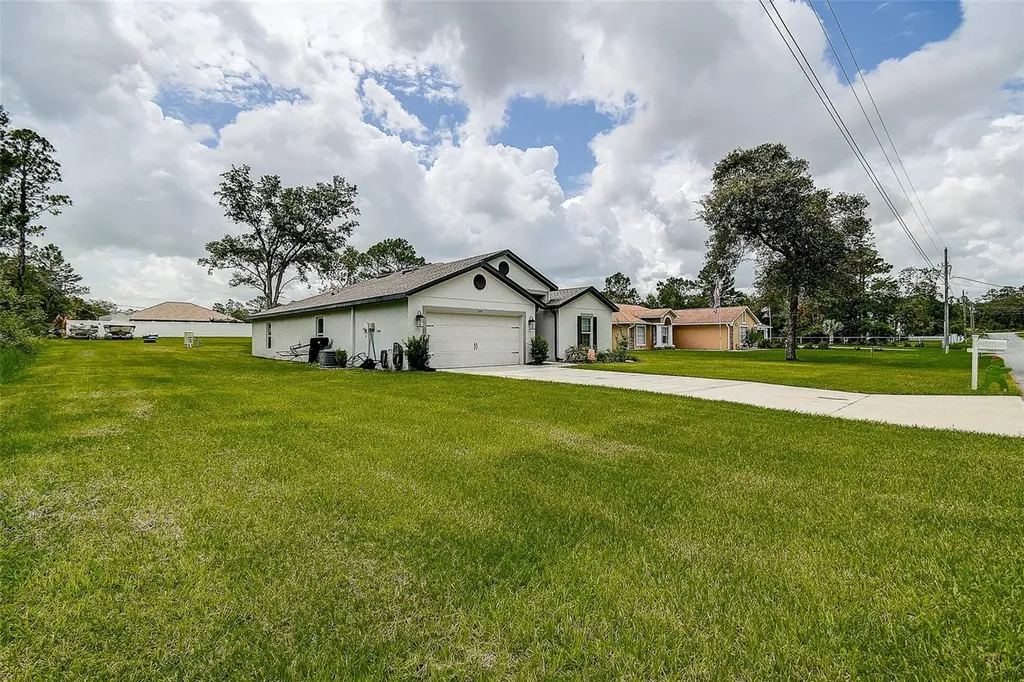 11014 Golden Warlber Brooksville FL 34613