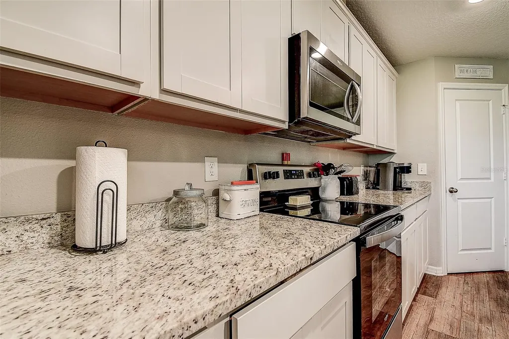 11014 Golden Warlber Brooksville FL 34613