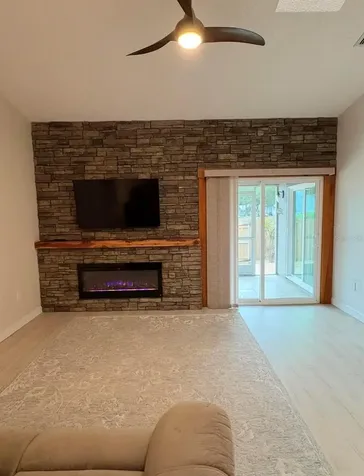 39650 Us Highway 19 N Tarpon Springs FL 34689