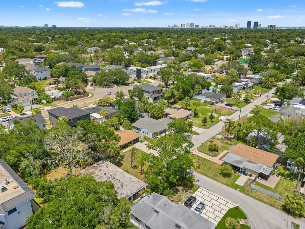 4635 W Bay Villa Avenue Tampa FL 33611