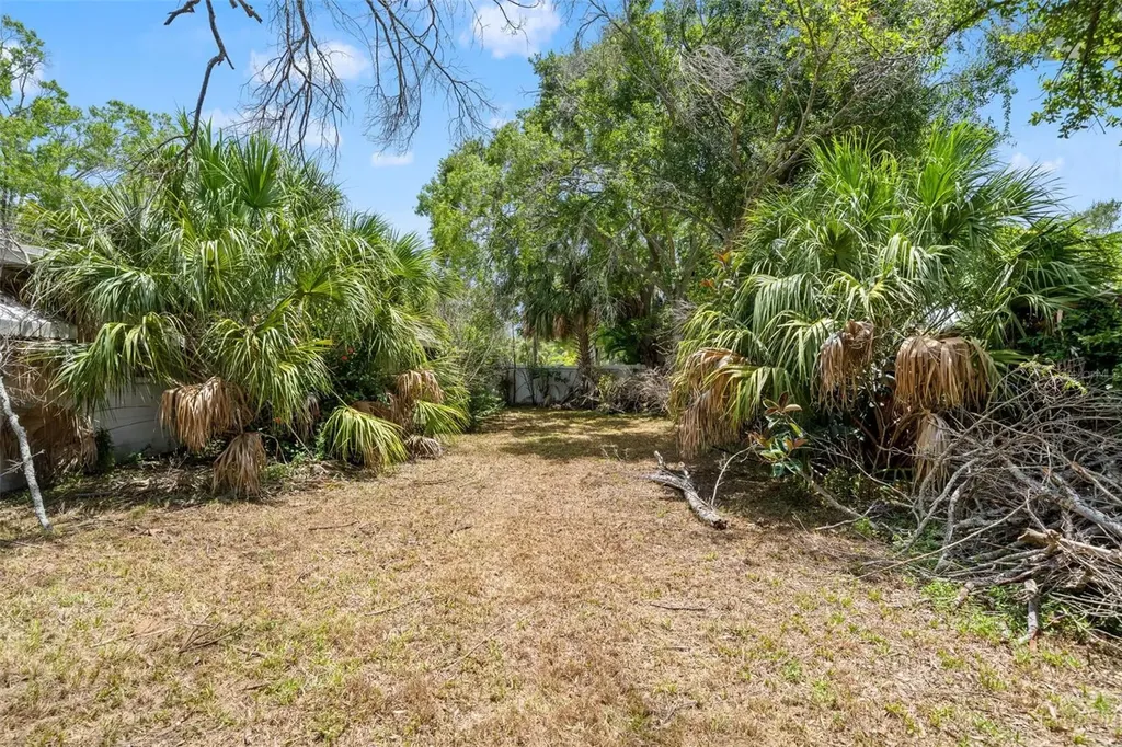 4635 W Bay Villa Avenue Tampa FL 33611
