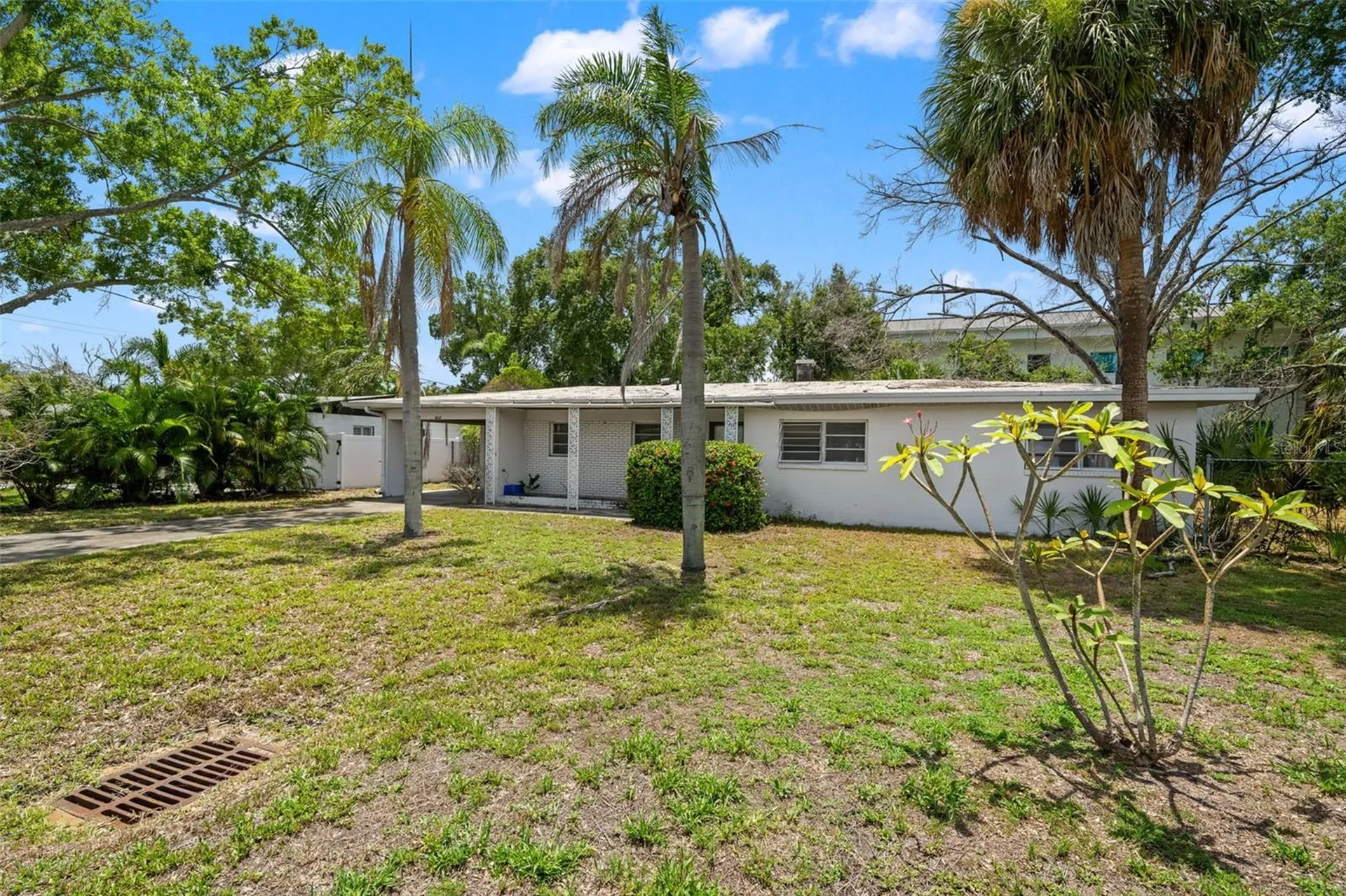 4635 W Bay Villa Avenue Tampa FL 33611