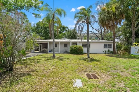 4635 W Bay Villa Avenue Tampa FL 33611
