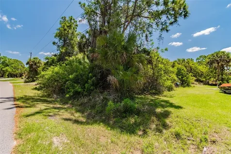 Lot 32 Parkmount Road North Port FL 34286