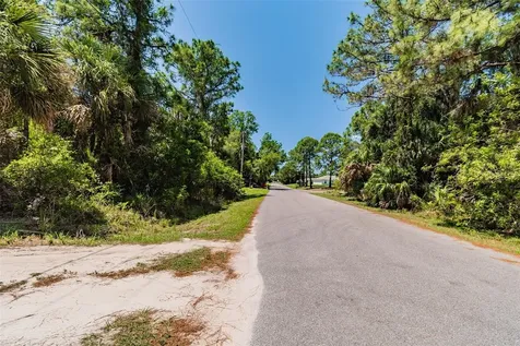 Lot 32 Parkmount Road North Port FL 34286