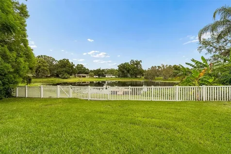 13307 N Oregon Avenue Tampa FL 33612